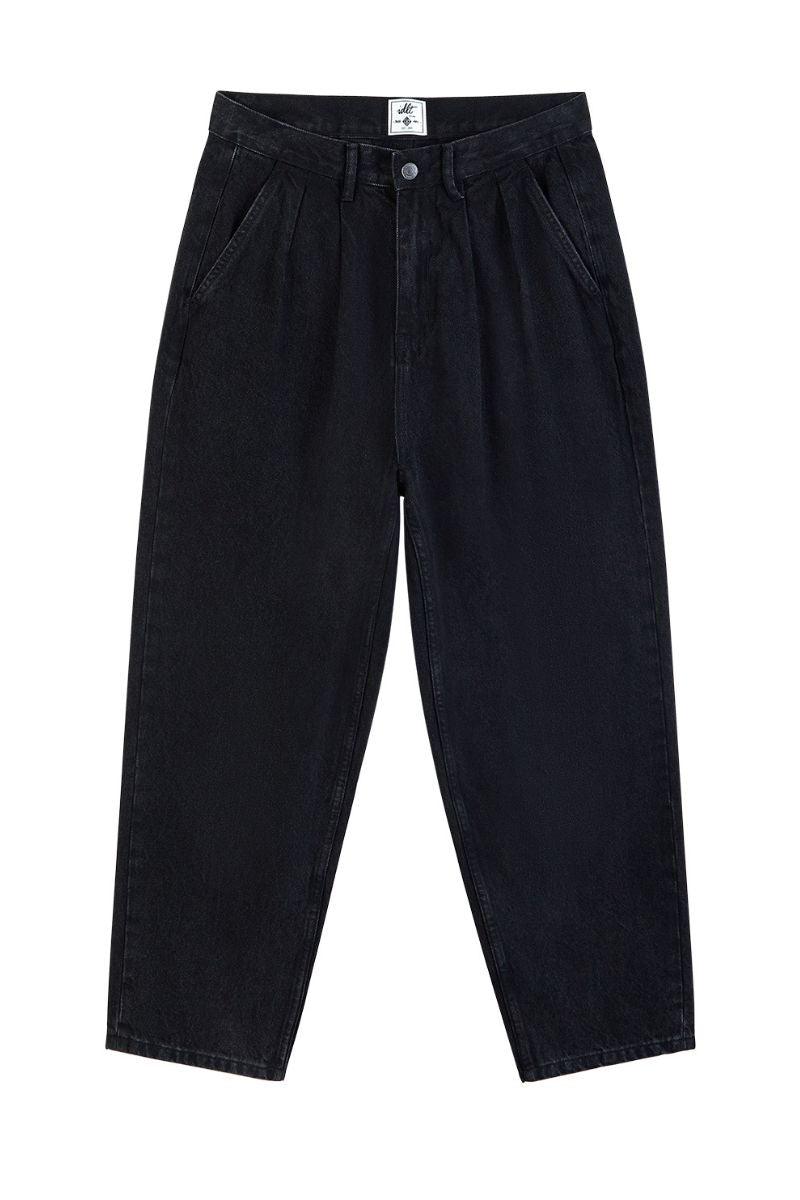 Washed Loose Pleated Jeans